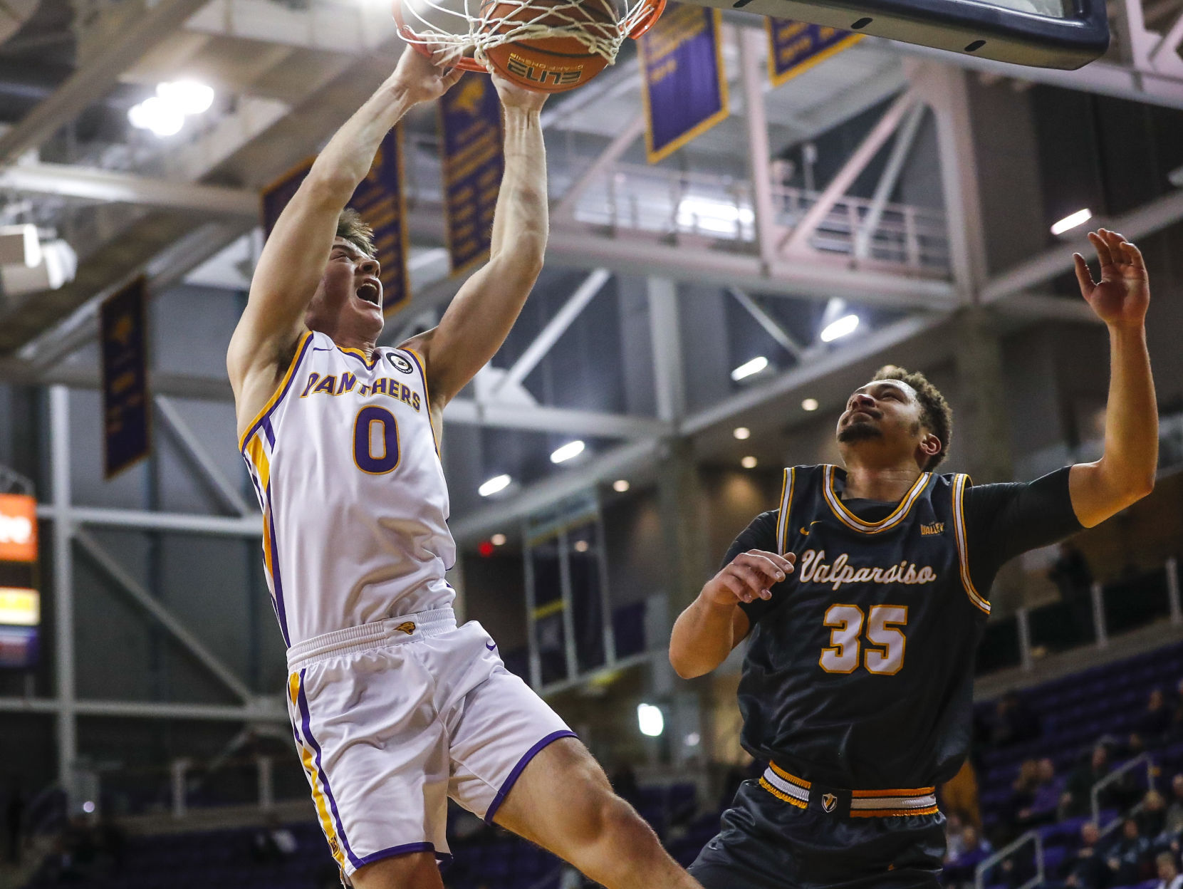 MBBall UNI vs. Valparaiso 2
